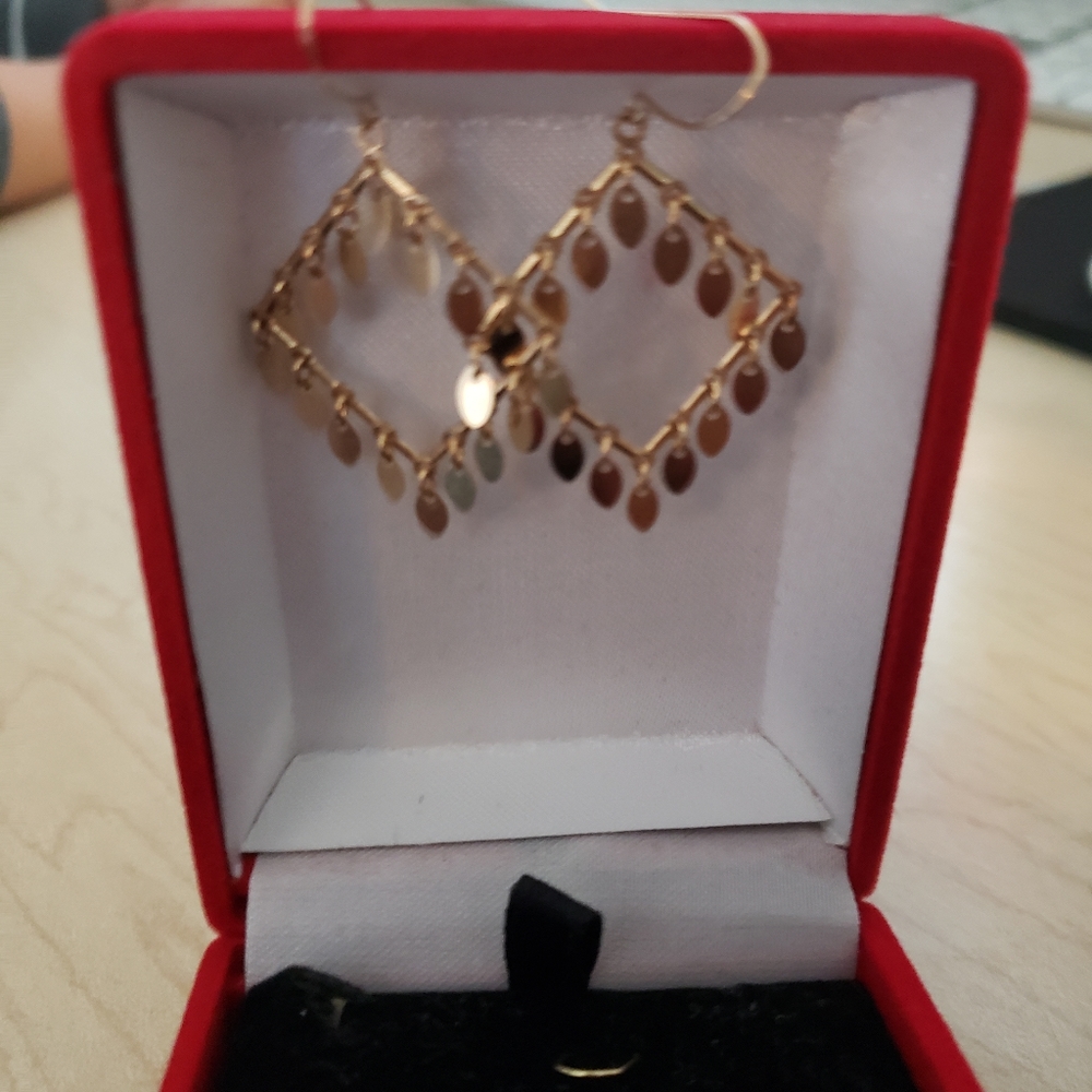 Chic Gold Leaf Dangle Earrings - image 6